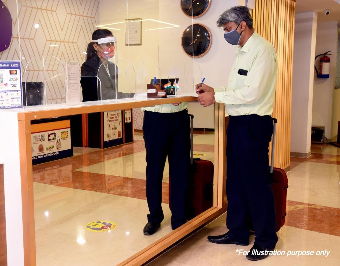 Oyo 70694 Hotel Green Park Resort Silari Екстер'єр фото